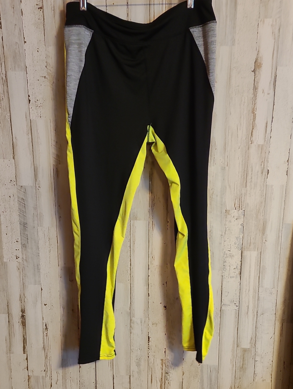 Zone Pro Black Leggings with Lavender Logo